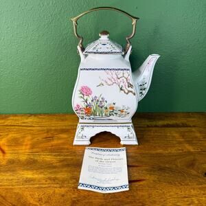 Vintage Franklin Mint Porcelain Teapot & Base, Birds and Flowers Japan 1986